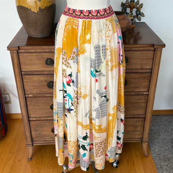 Anthropologie Yellow and Cream Maxi Skirt - Picture 4 of 9